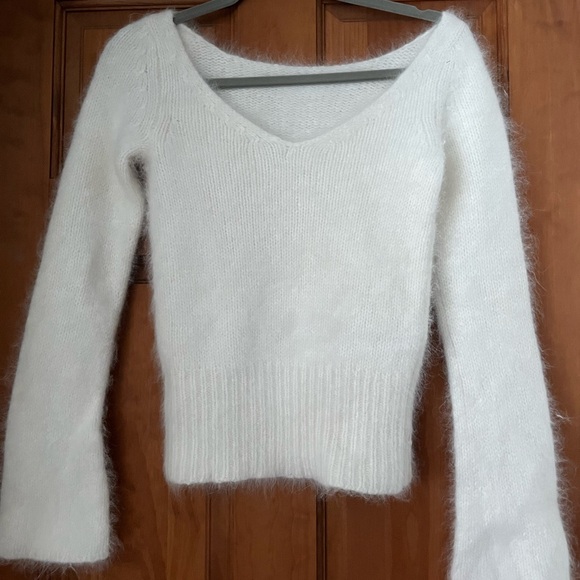 Banana Republic White Fuzzy Angora Rabbit Hair Sweater - Picture 3 of 5
